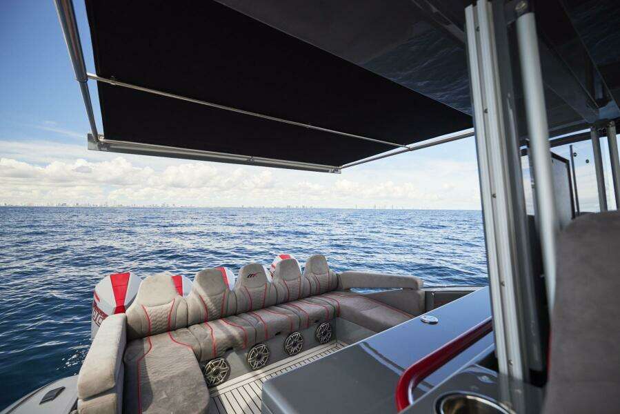 MR  LUCKY 52ft Midnight Express Yacht For Sale
