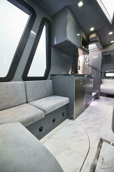 MR  LUCKY 52ft Midnight Express Yacht For Sale