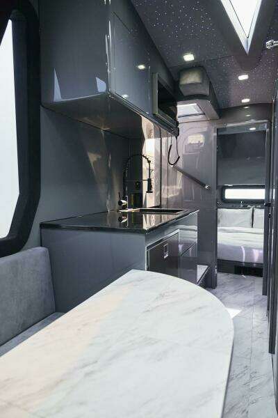 MR  LUCKY 52ft Midnight Express Yacht For Sale