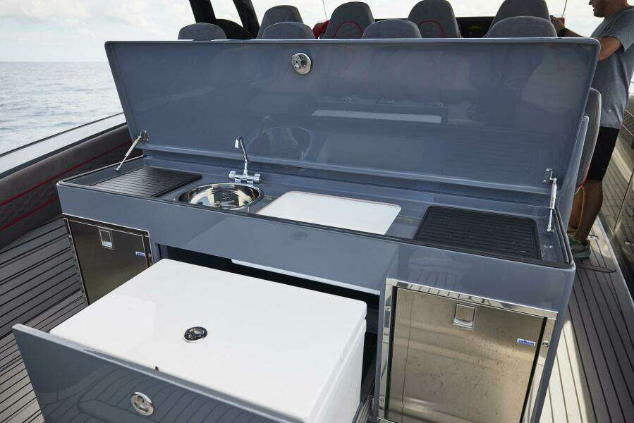MR  LUCKY 52ft Midnight Express Yacht For Sale
