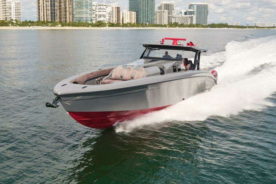 MR  LUCKY 52ft Midnight Express Yacht For Sale