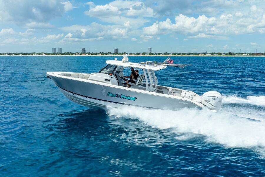 35ft Pursuit Yacht For Sale
