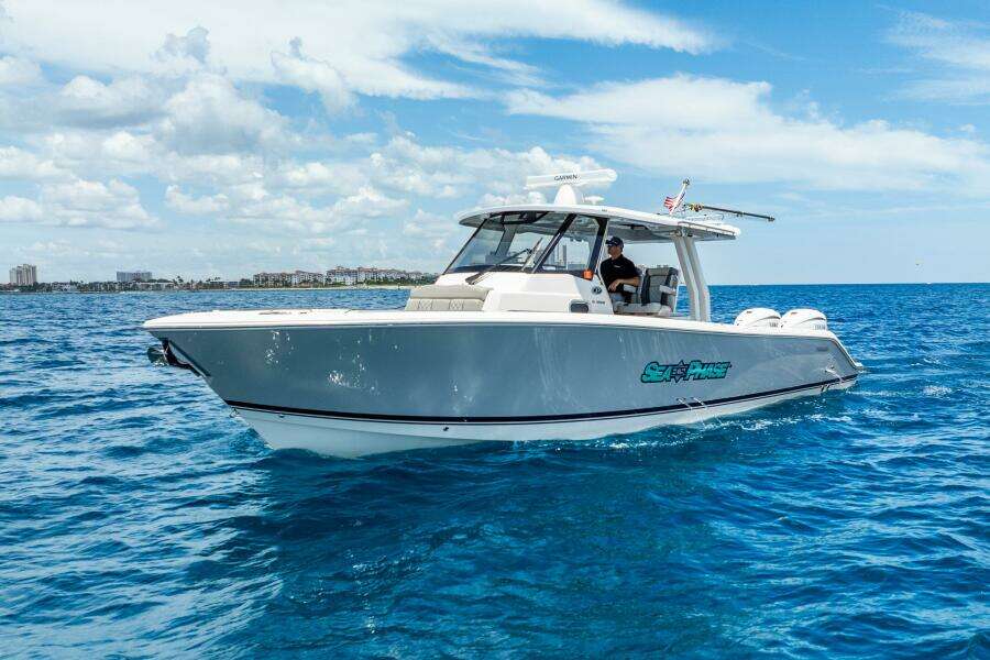 35ft Pursuit Yacht For Sale