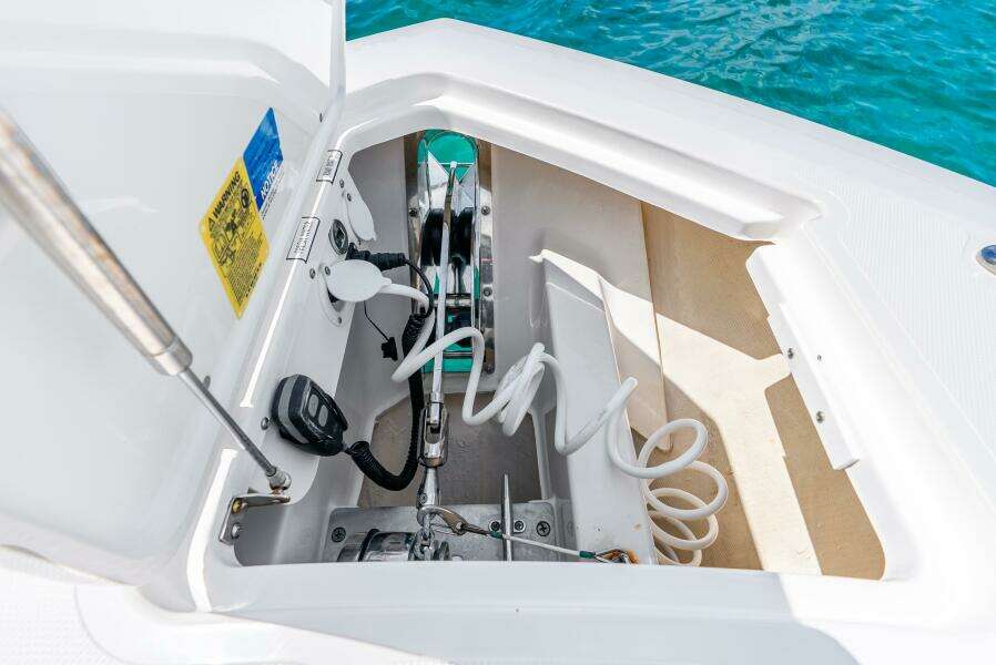 35ft Pursuit Yacht For Sale
