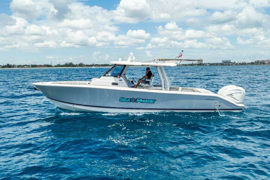 35ft Pursuit Yacht For Sale