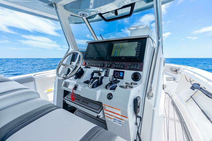 35ft Pursuit Yacht For Sale