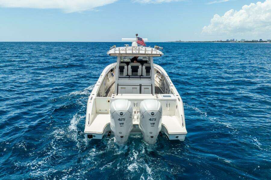 35ft Pursuit Yacht For Sale