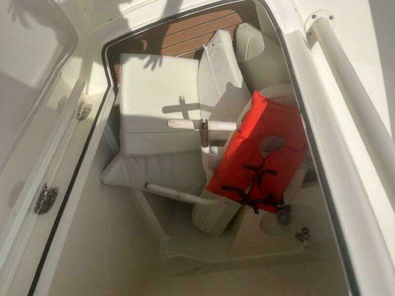 27ft Cobia Yacht For Sale