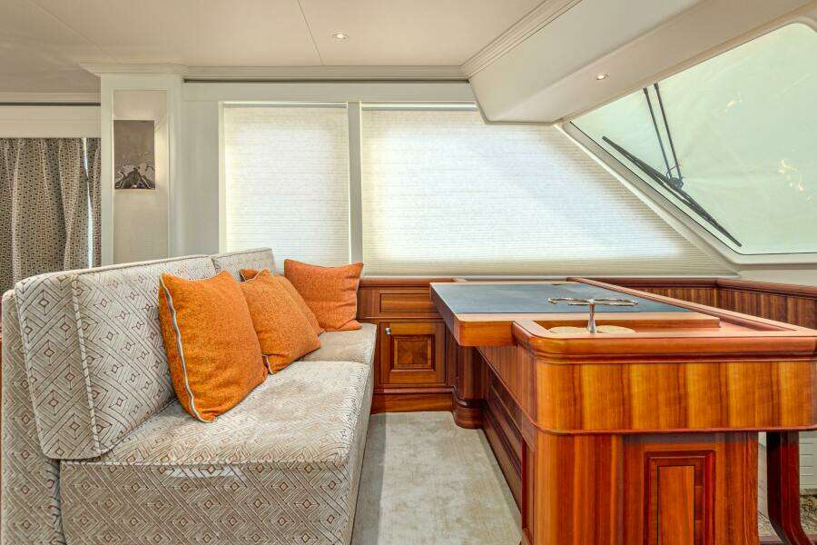 FRIVOLOUS 76ft Hunt Yachts Yacht For Sale
