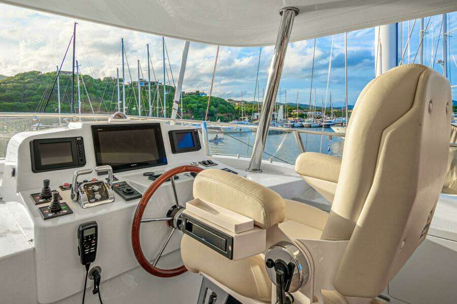 FRIVOLOUS 76ft Hunt Yachts Yacht For Sale