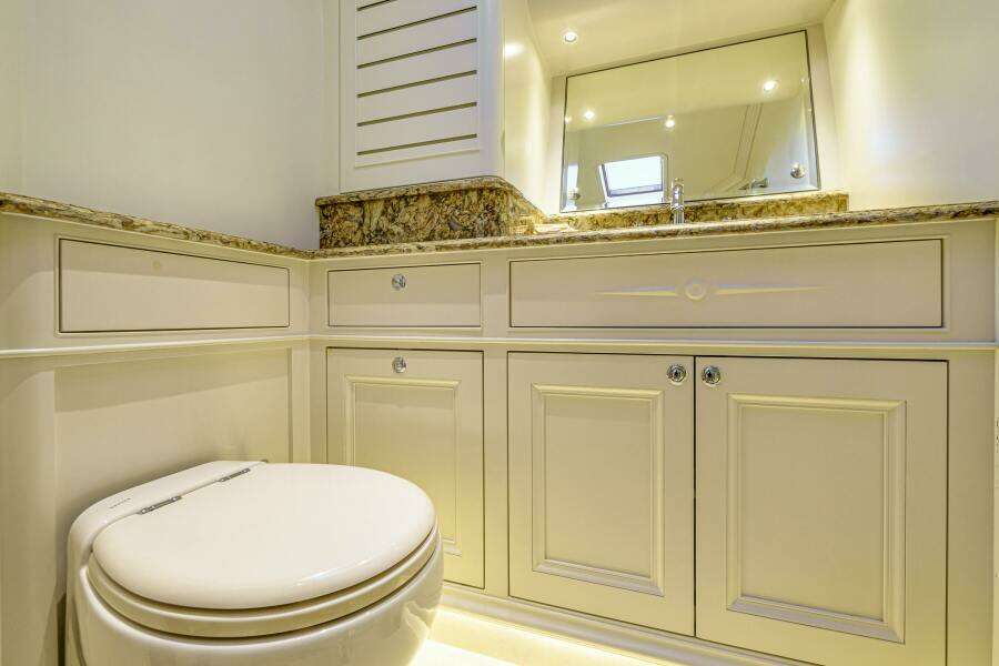 FRIVOLOUS 76ft Hunt Yachts Yacht For Sale