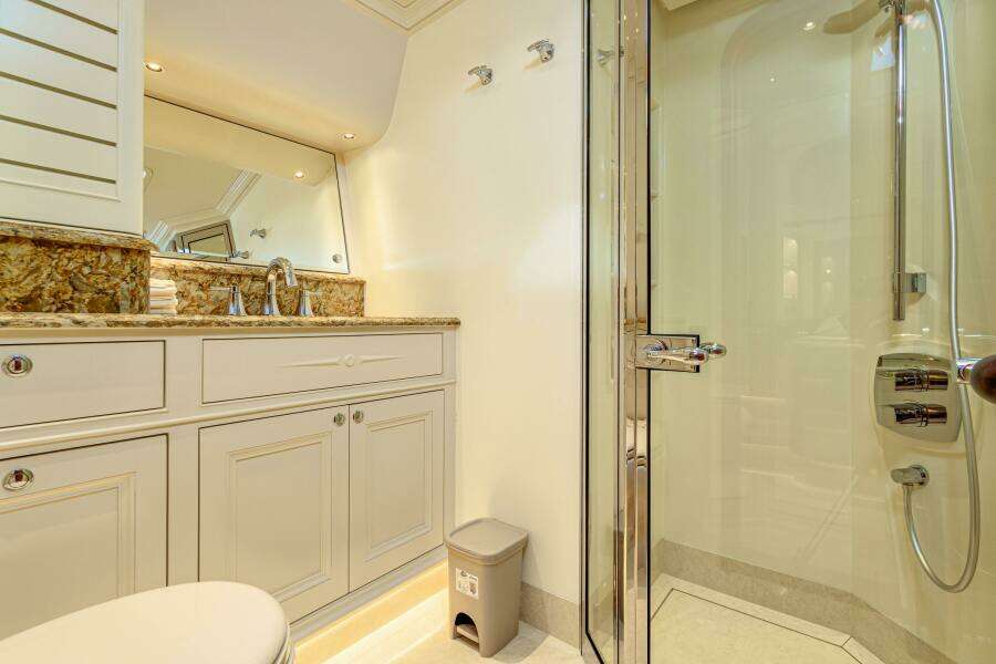 FRIVOLOUS 76ft Hunt Yachts Yacht For Sale