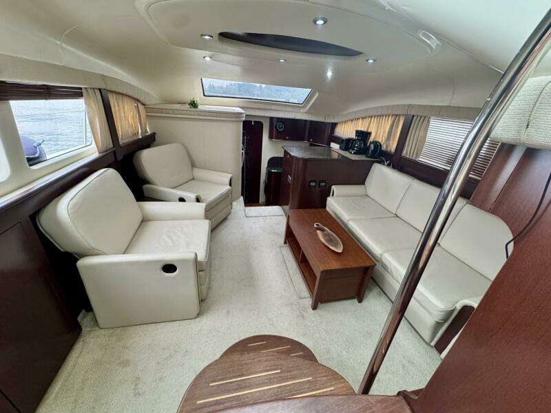 A Mi Manera 40ft Sea Ray Yacht For Sale