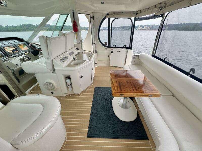 A Mi Manera 40ft Sea Ray Yacht For Sale