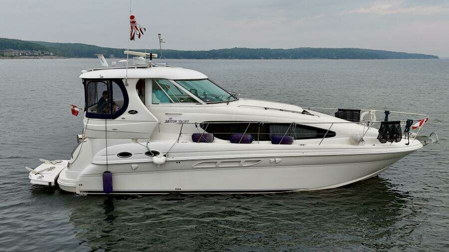 A Mi Manera 40ft Sea Ray Yacht For Sale