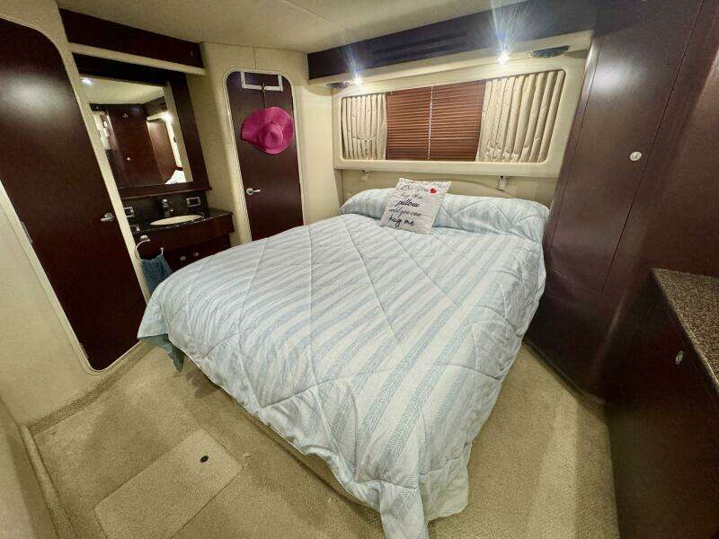 A Mi Manera 40ft Sea Ray Yacht For Sale