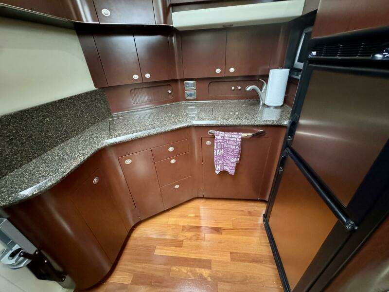 A Mi Manera 40ft Sea Ray Yacht For Sale