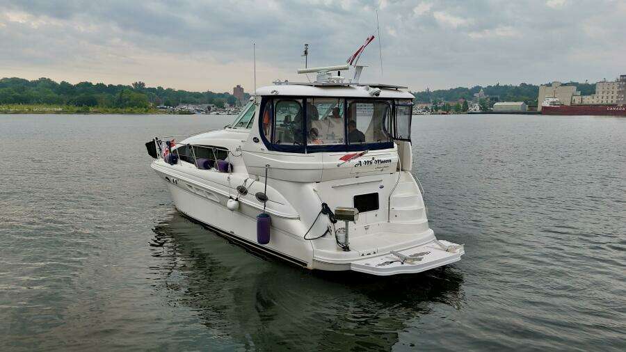 A Mi Manera 40ft Sea Ray Yacht For Sale