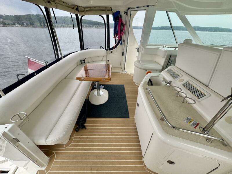 A Mi Manera 40ft Sea Ray Yacht For Sale