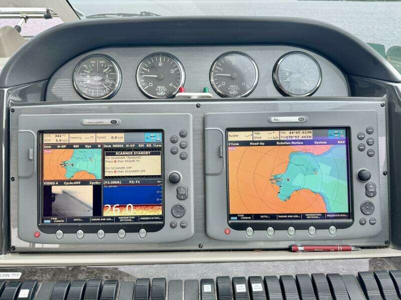 A Mi Manera 40ft Sea Ray Yacht For Sale