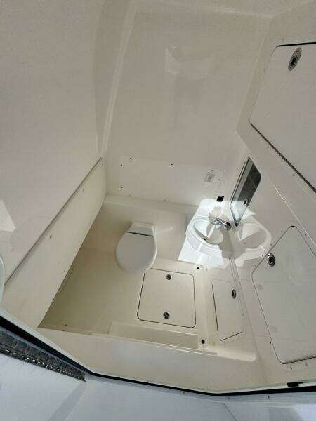 All Eyez on Me  39ft Invincible Yacht For Sale