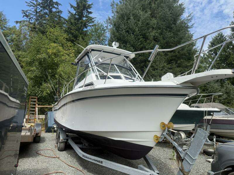 25ft Grady White Yacht For Sale