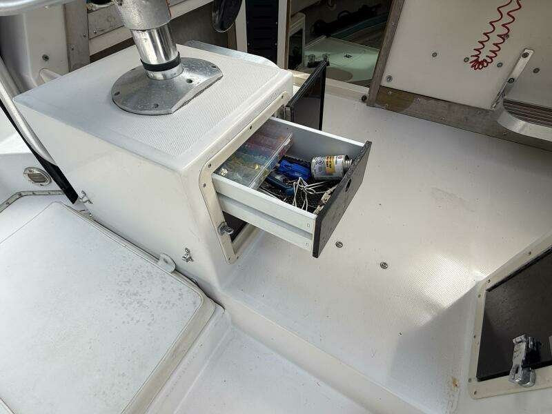 25ft Grady White Yacht For Sale