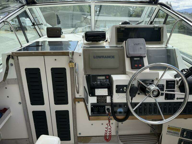25ft Grady White Yacht For Sale
