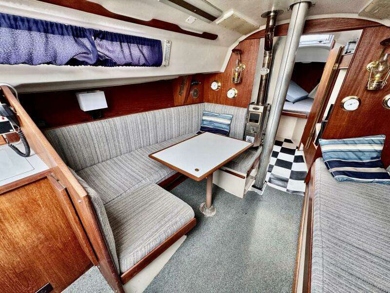 30ft C amp C Yacht For Sale