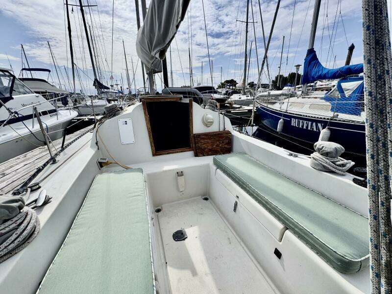 30ft C amp C Yacht For Sale