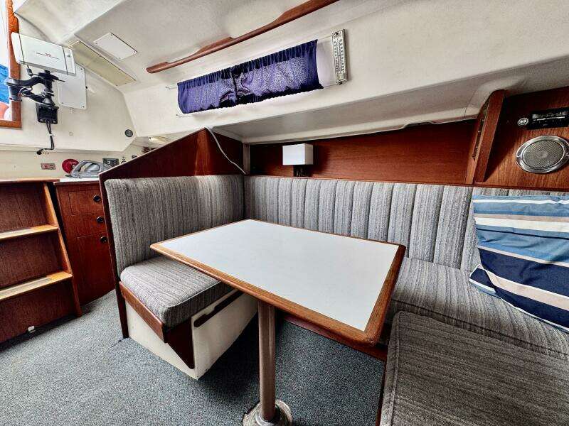 30ft C amp C Yacht For Sale