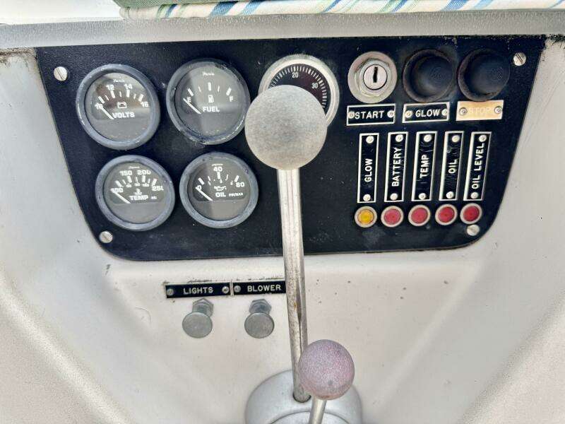 30ft C amp C Yacht For Sale