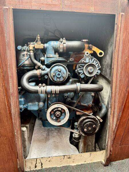 30ft C amp C Yacht For Sale