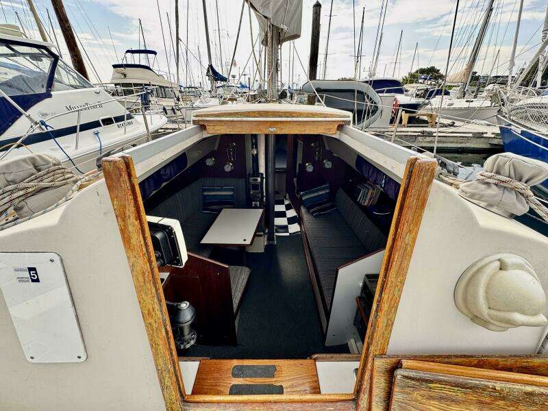 30ft C amp C Yacht For Sale