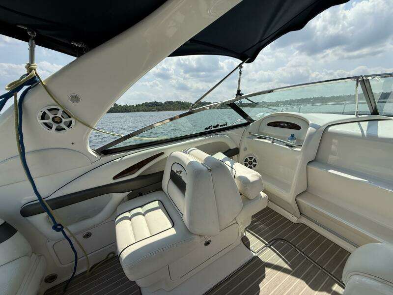 Sea Bull 29ft Sea Ray Yacht For Sale