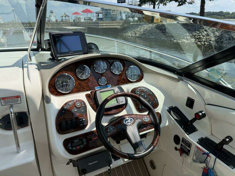 Sea Bull 29ft Sea Ray Yacht For Sale