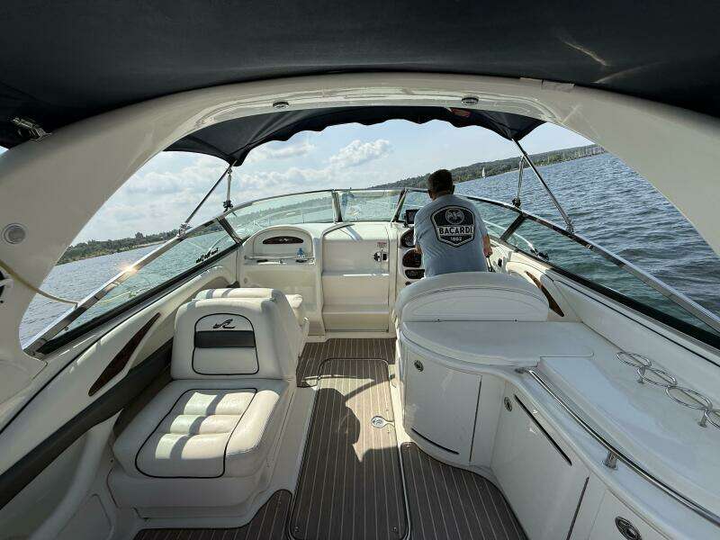Sea Bull 29ft Sea Ray Yacht For Sale