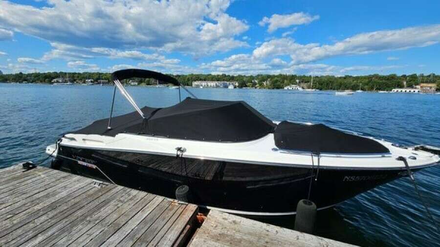25ft Monterey Yacht For Sale