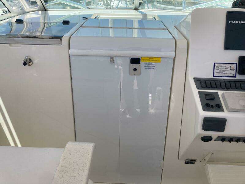 ALIBI 30ft Rampage Yacht For Sale