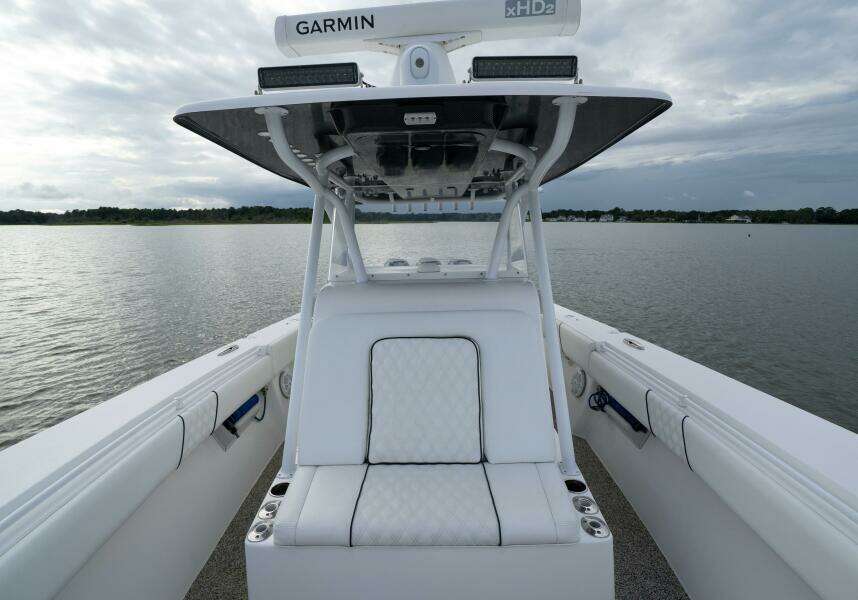 37ft SeaHunter Yacht For Sale