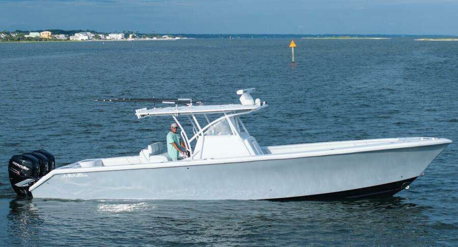 37ft SeaHunter Yacht For Sale