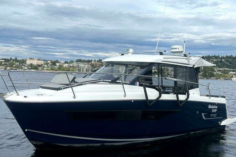 Relation Ship 29ft Jeanneau Yacht For Sale