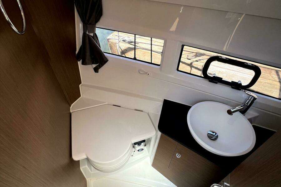 Relation Ship 29ft Jeanneau Yacht For Sale