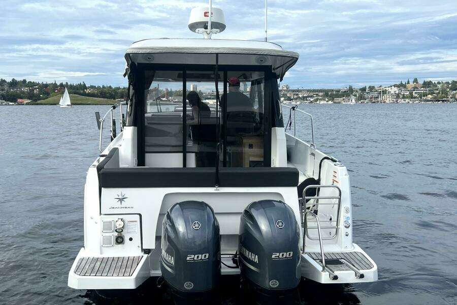 Relation Ship 29ft Jeanneau Yacht For Sale