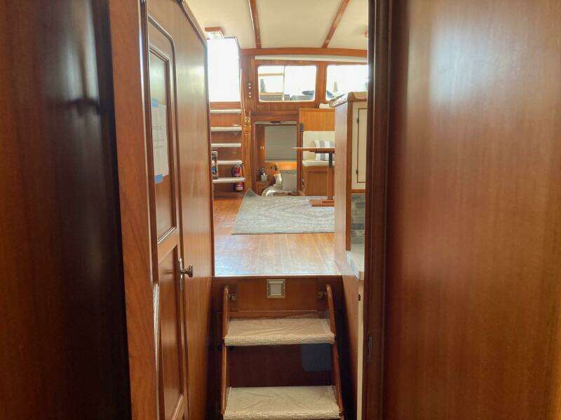 HOTEL CALIFORNIA 48ft Offshore Yachts Yacht For Sale