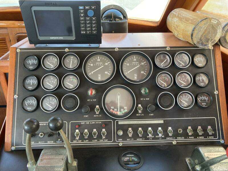 HOTEL CALIFORNIA 48ft Offshore Yachts Yacht For Sale
