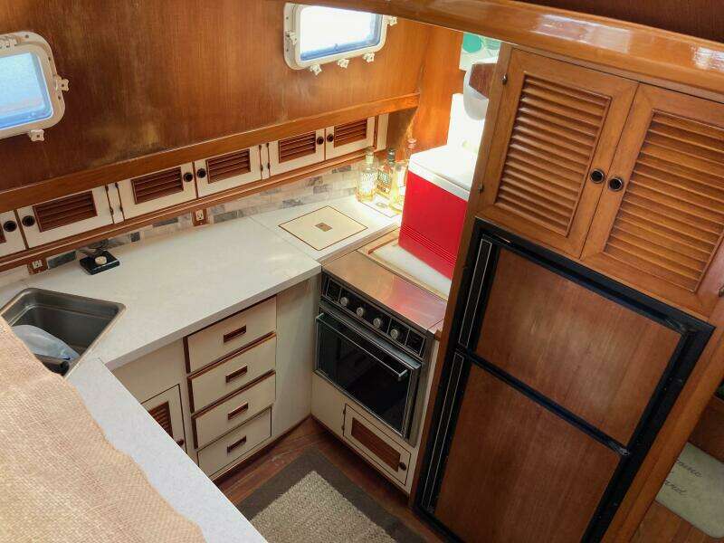 HOTEL CALIFORNIA 48ft Offshore Yachts Yacht For Sale