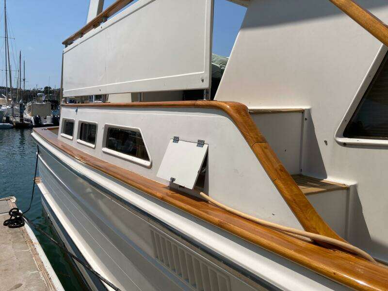 HOTEL CALIFORNIA 48ft Offshore Yachts Yacht For Sale