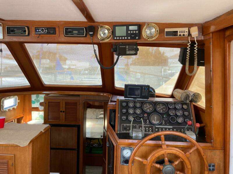 HOTEL CALIFORNIA 48ft Offshore Yachts Yacht For Sale