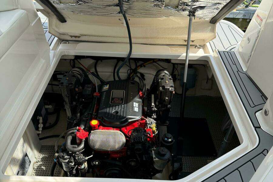 29ft Monterey Yacht For Sale